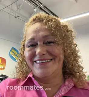 Roommate looking Los Angeles CA, $700