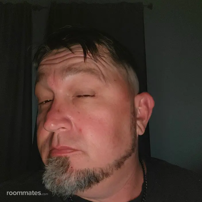 Roommate looking Brooklyn, NY, $1000