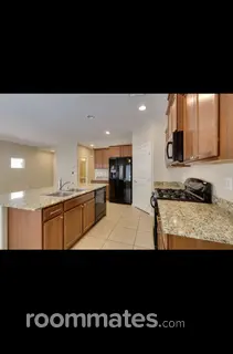 Room for rent in Henderson, NV $800, house