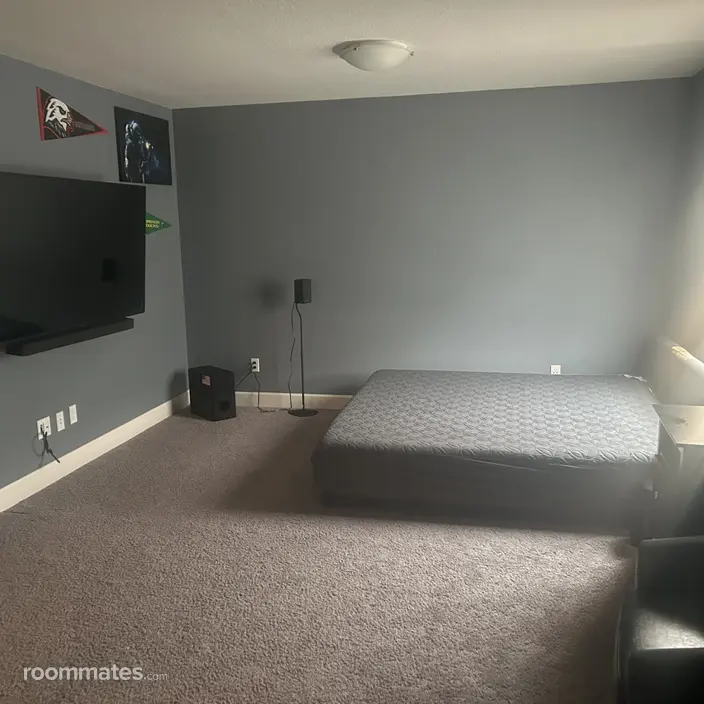 Room for rent in Beaverton, OR $1000, house