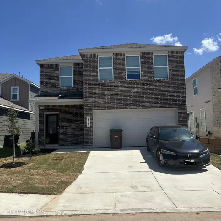 Room for rent in San Antonio, TX $700, house