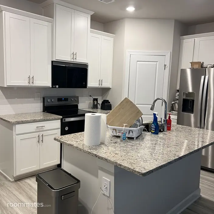 Room for rent in Charlotte, NC $800, townhouse