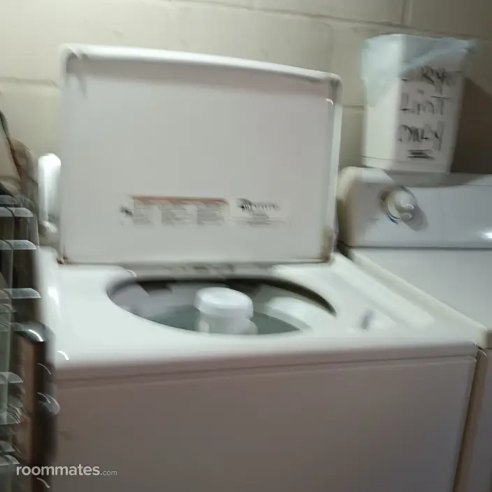 Room for rent in Glen Burnie, MD $800, house
