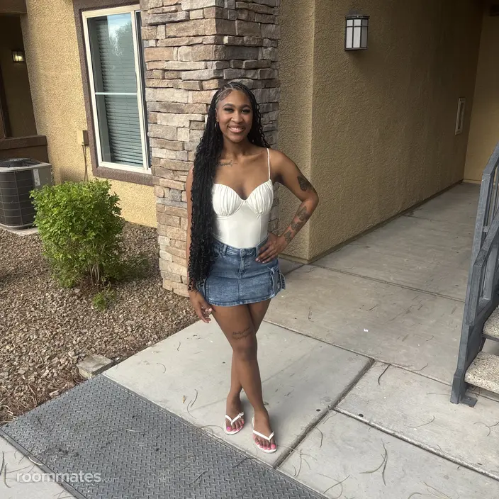 Roommate looking Las Vegas, NV, $900