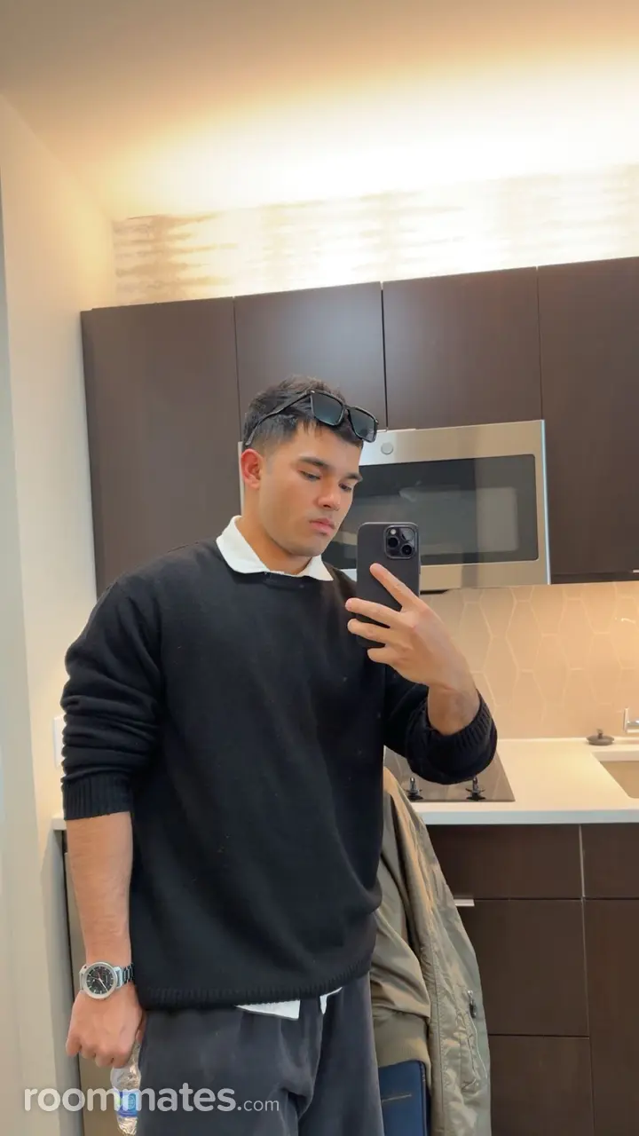 Profile photo 3 of 9