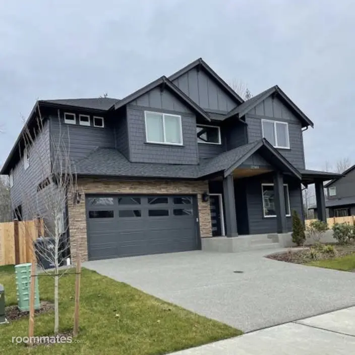 Room for rent in South Hill, WA $1000, house