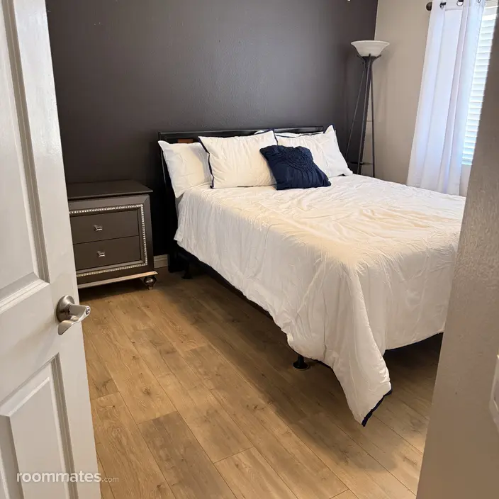 Room for rent in Murrieta, CA $1100, house