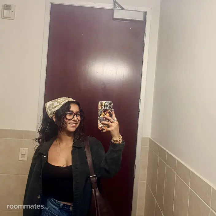 Roommate looking Foothill Ranch, CA, $1400