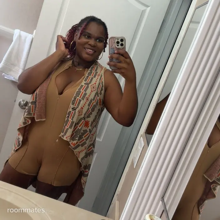 Roommate looking Fort Pierce FL, $900