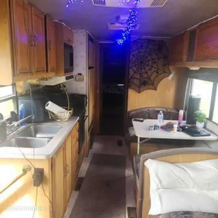 Room for rent in Richmond, CA $1, other