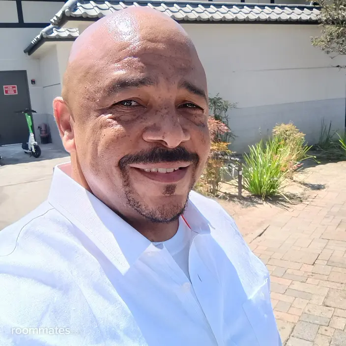 Roommate looking Inglewood, CA, $1200