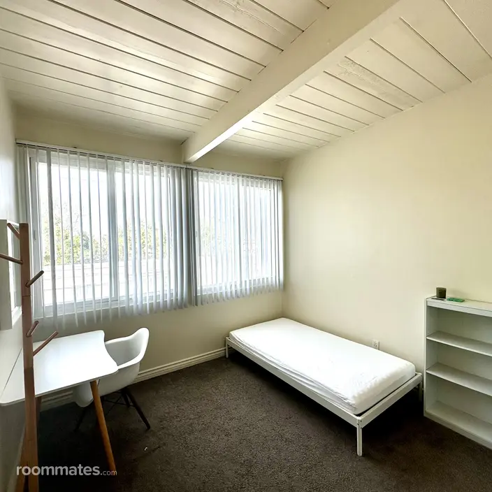 Room for rent in San Diego, CA $1400, townhouse