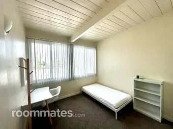 Room for rent in San Diego, CA $1400, townhouse