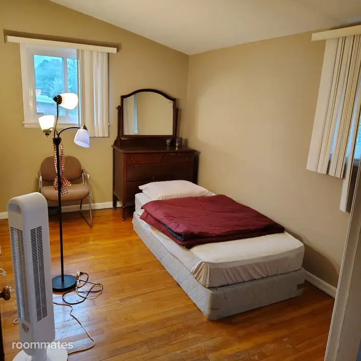 Room for rent in Baltimore, MD $850, house