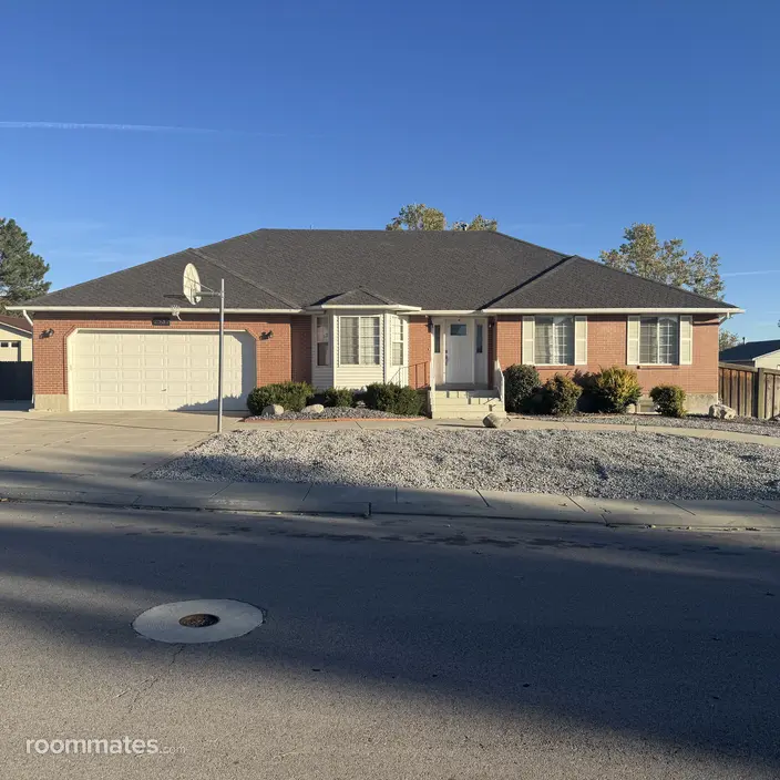 Room for rent in South Jordan, UT $850, house