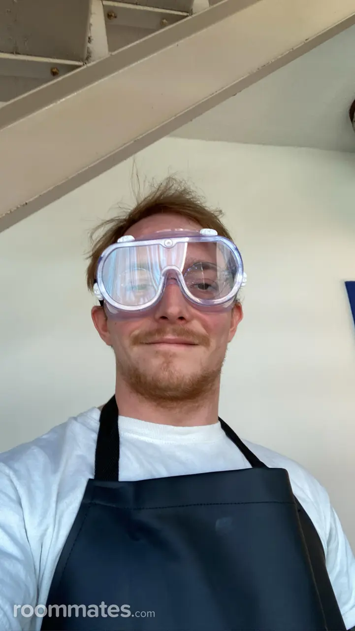 Profile photo 2 of 4