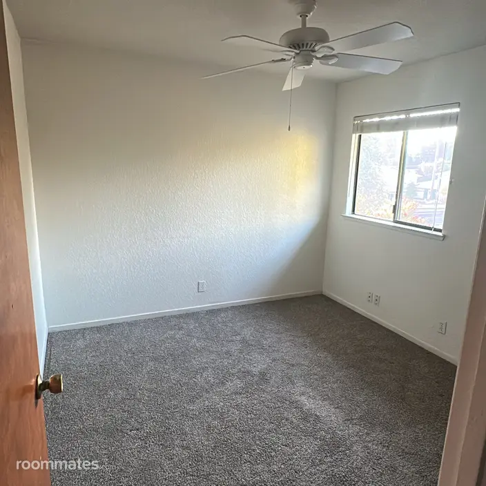 Room for rent in Fair Oaks, CA $1100, house