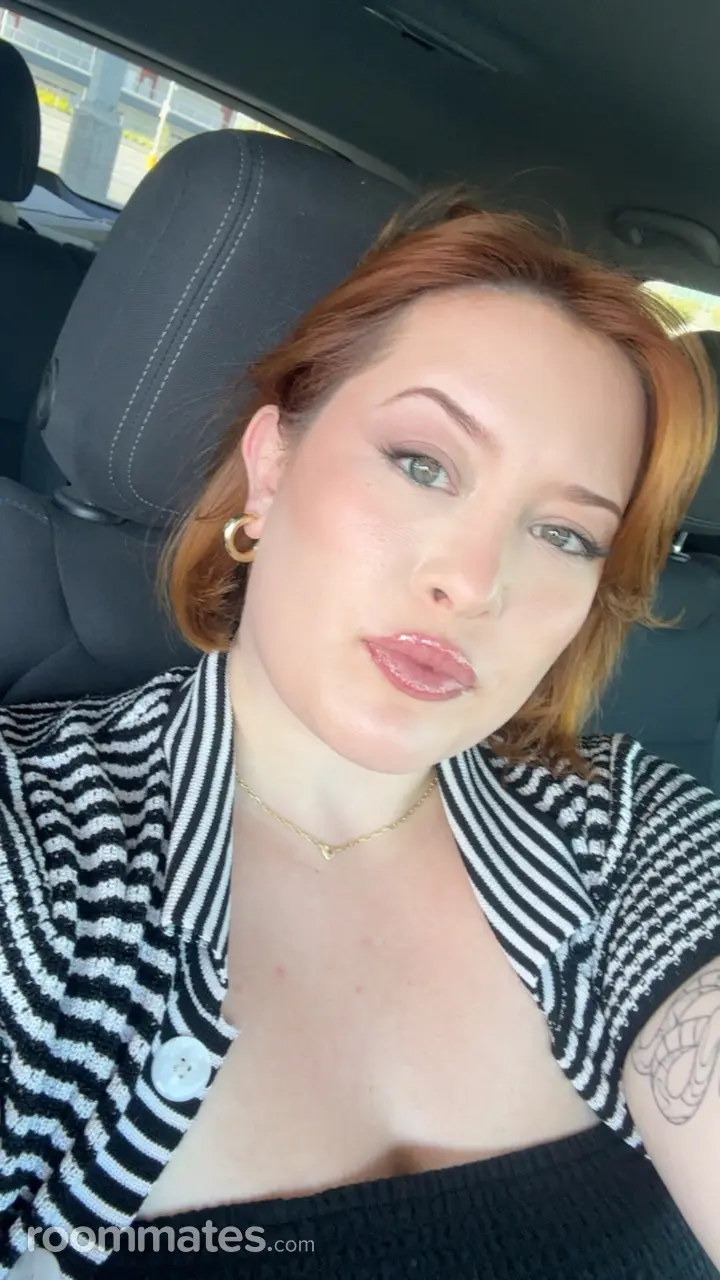 Profile photo 11 of 11