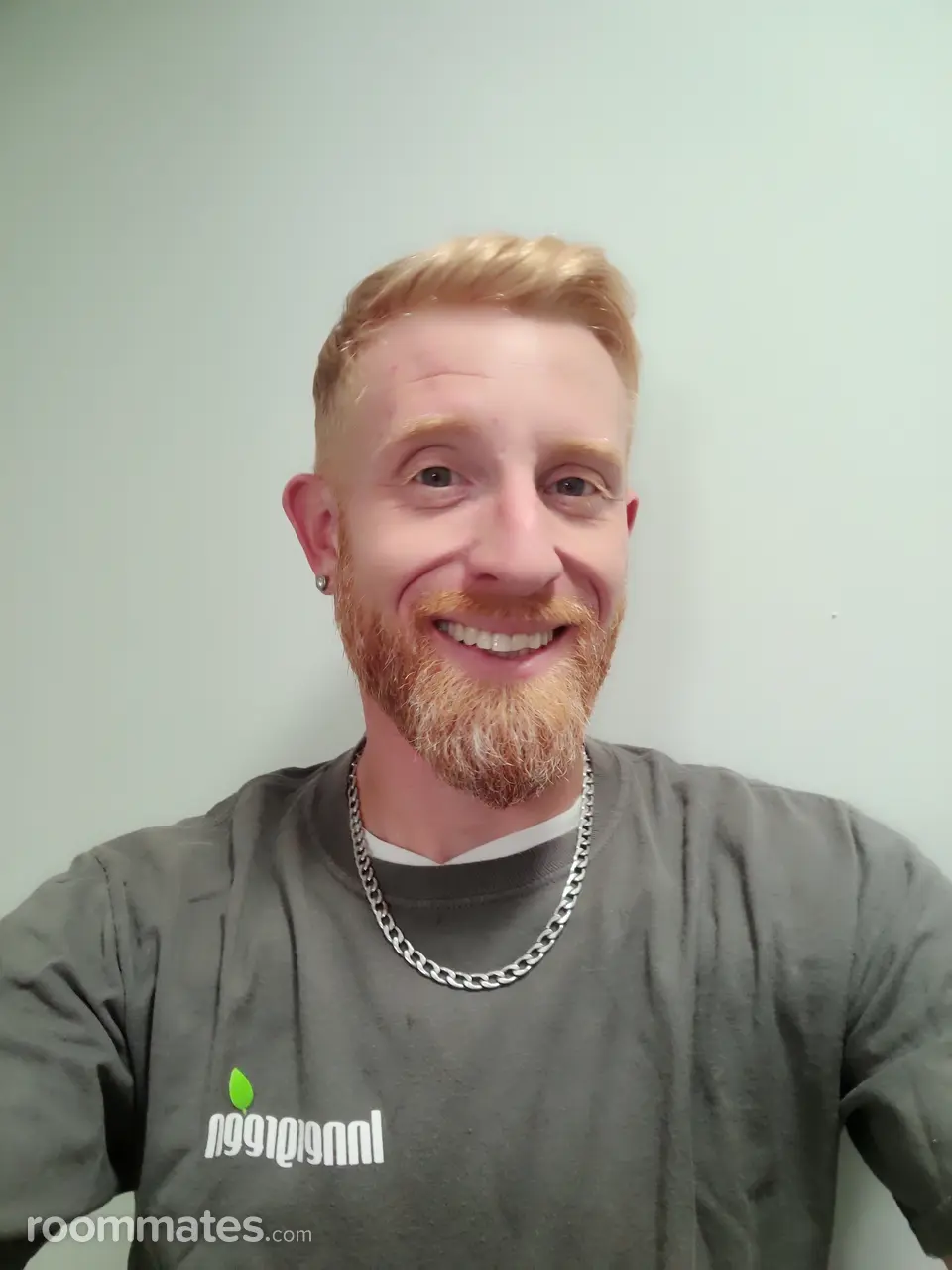 Profile photo 4 of 4