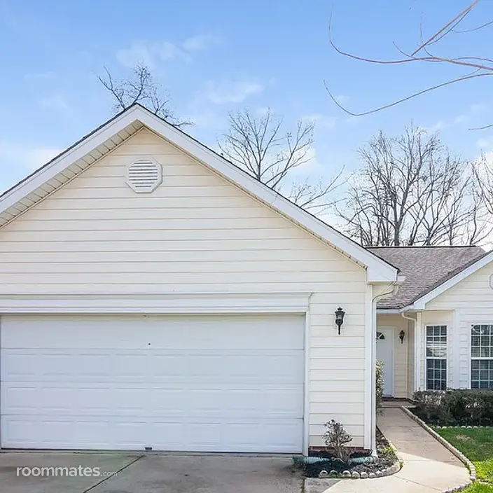 Room for rent in Charlotte, NC $950, house