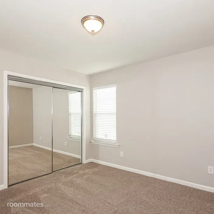 Room for rent in Charlotte, NC $950, house