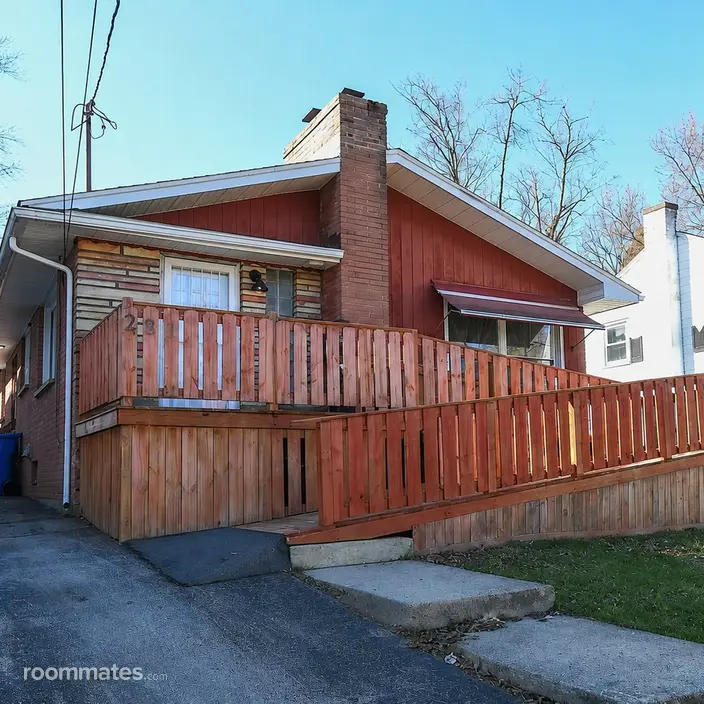 Room for rent in Rochester, NY $900, house