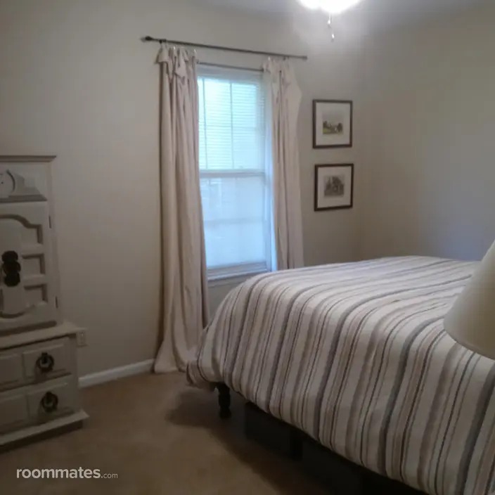 Room for rent in Beaufort, SC $950, house