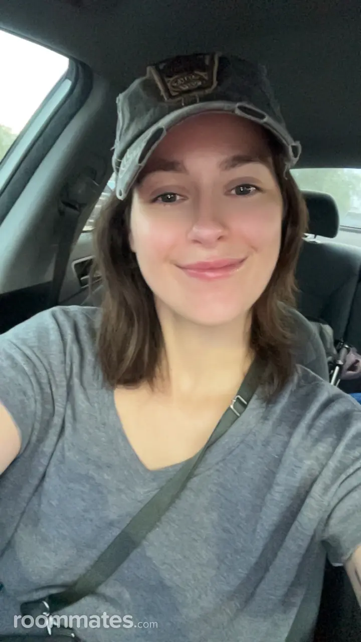 Profile photo 2 of 4