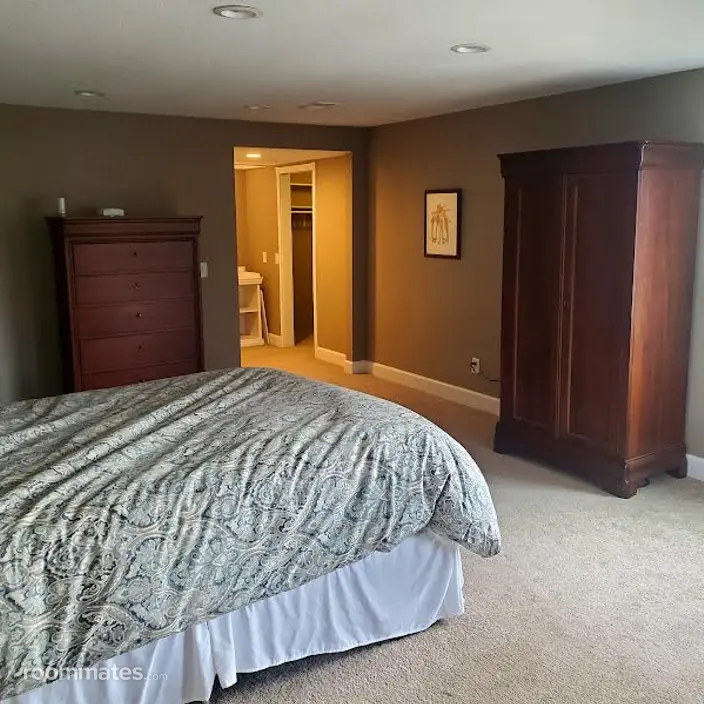 Room for rent in Beaverton, OR $1300, house