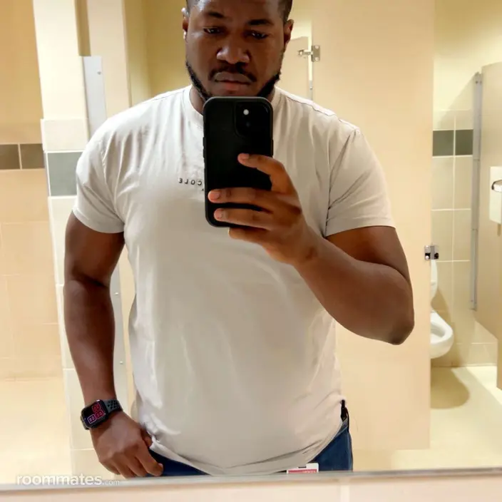 Roommate looking Downers Grove, IL, $1000
