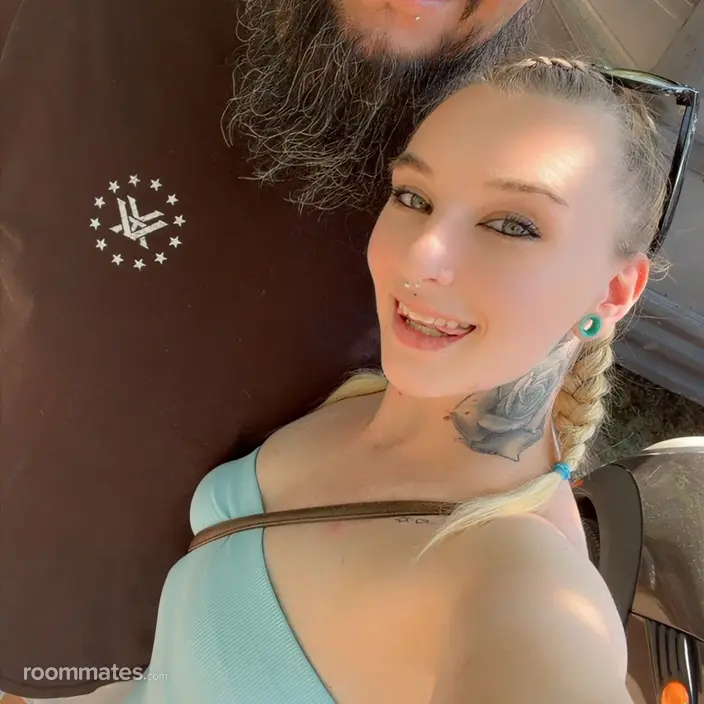 Roommate looking Greeley, CO, $900