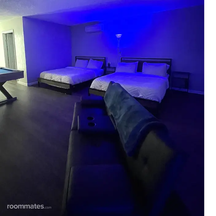 Room for rent in Albuquerque, NM $1000, house