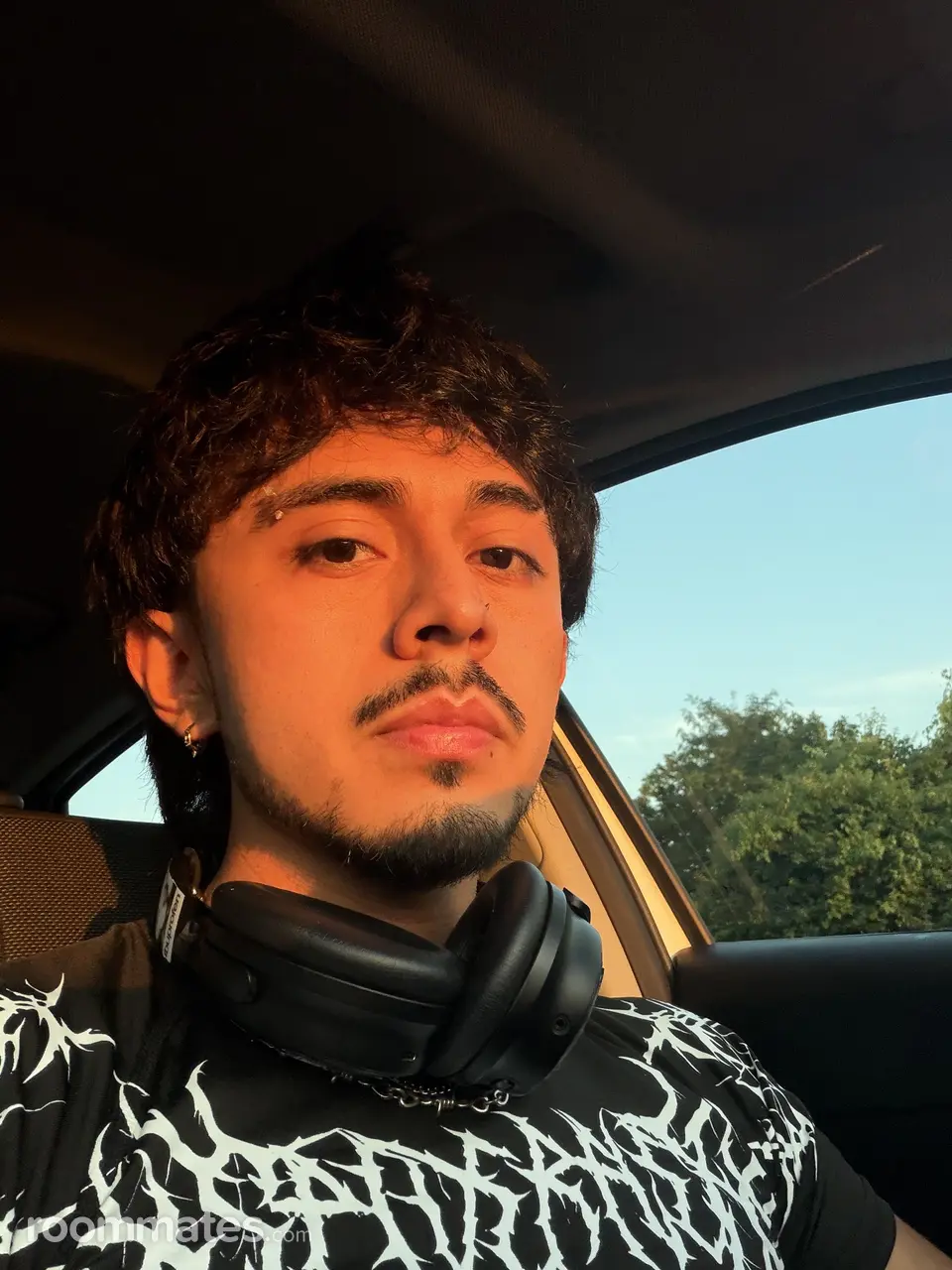 Profile photo 11 of 15