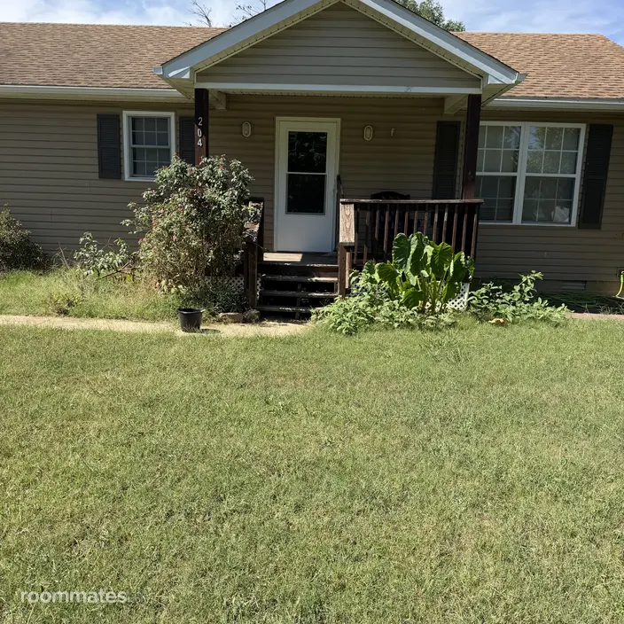 Room for rent in Franklin, KY $1000, house