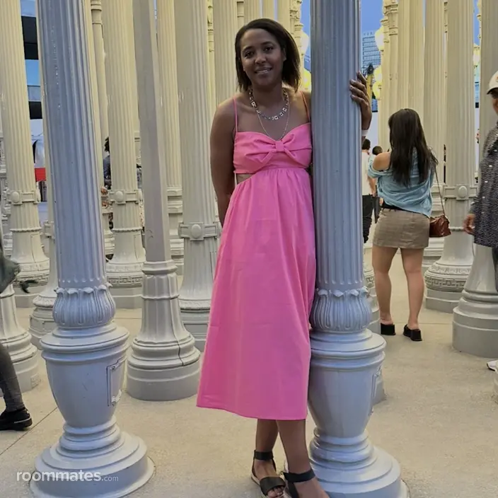 Roommate looking Los Angeles, CA, $1100