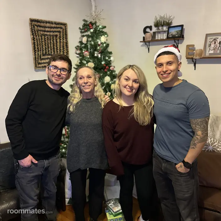 Roommate looking Salem, MA, $1500