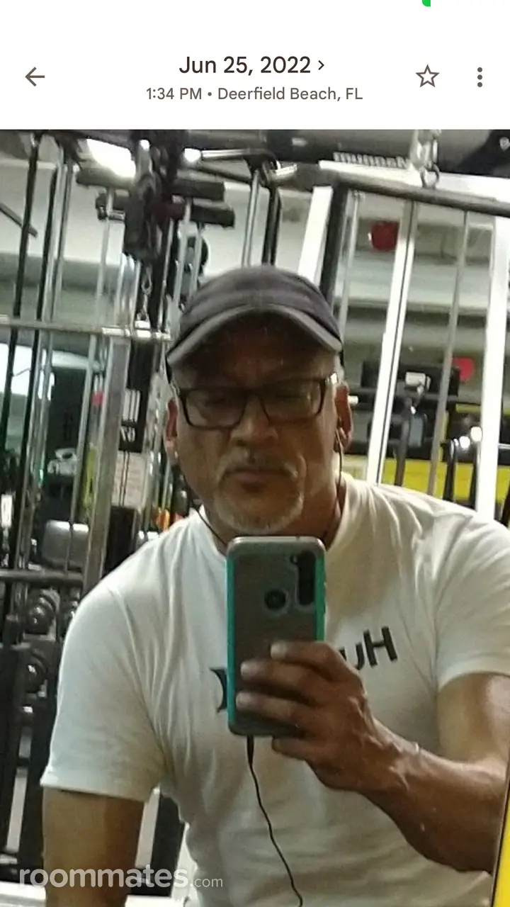 Profile photo 18 of 20