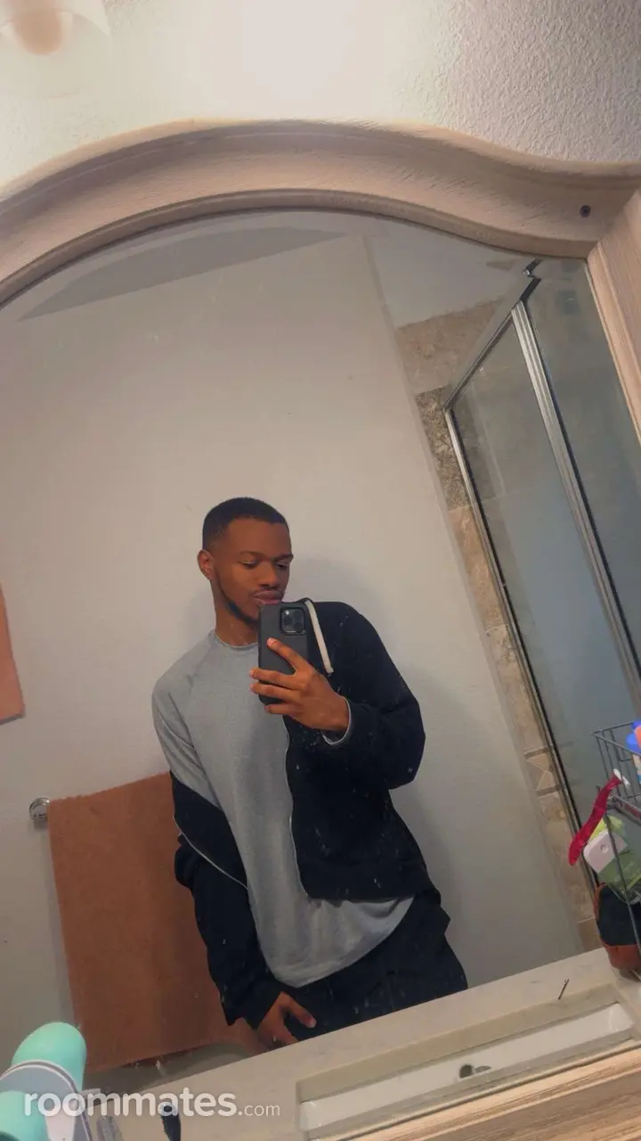 Profile photo 7 of 7