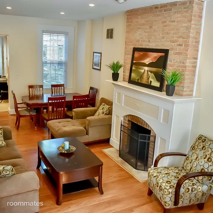 Room for rent in Baltimore, MD $900, other