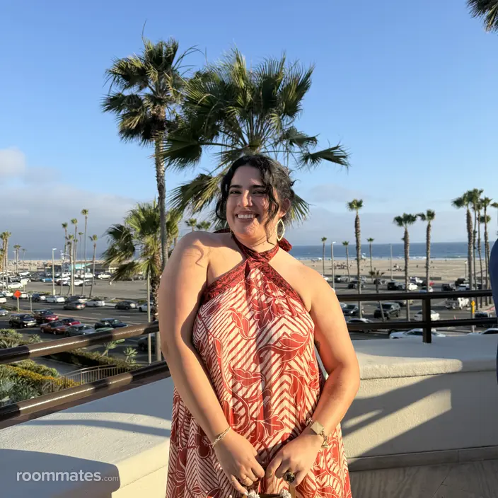 Roommate looking Santa Barbara, CA, $1500