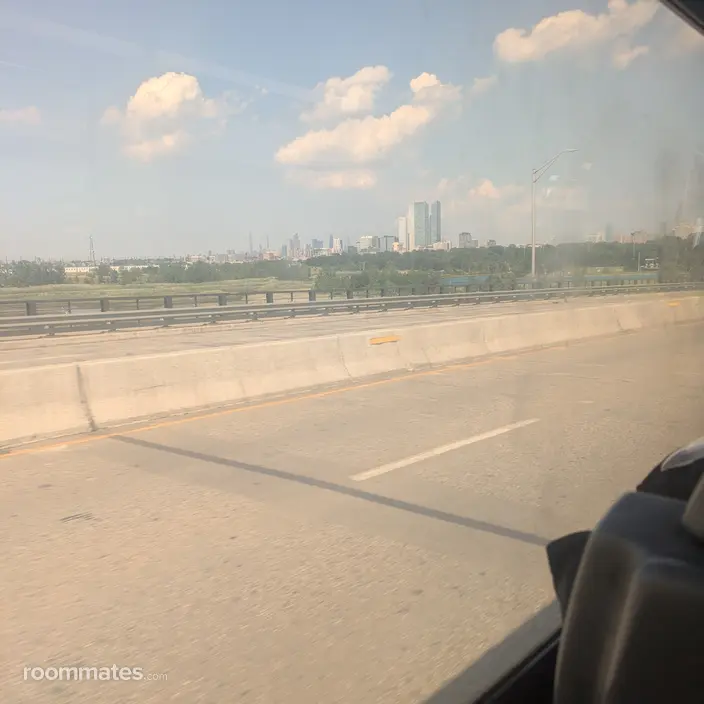 Roommate looking Irvington, NJ, $2000