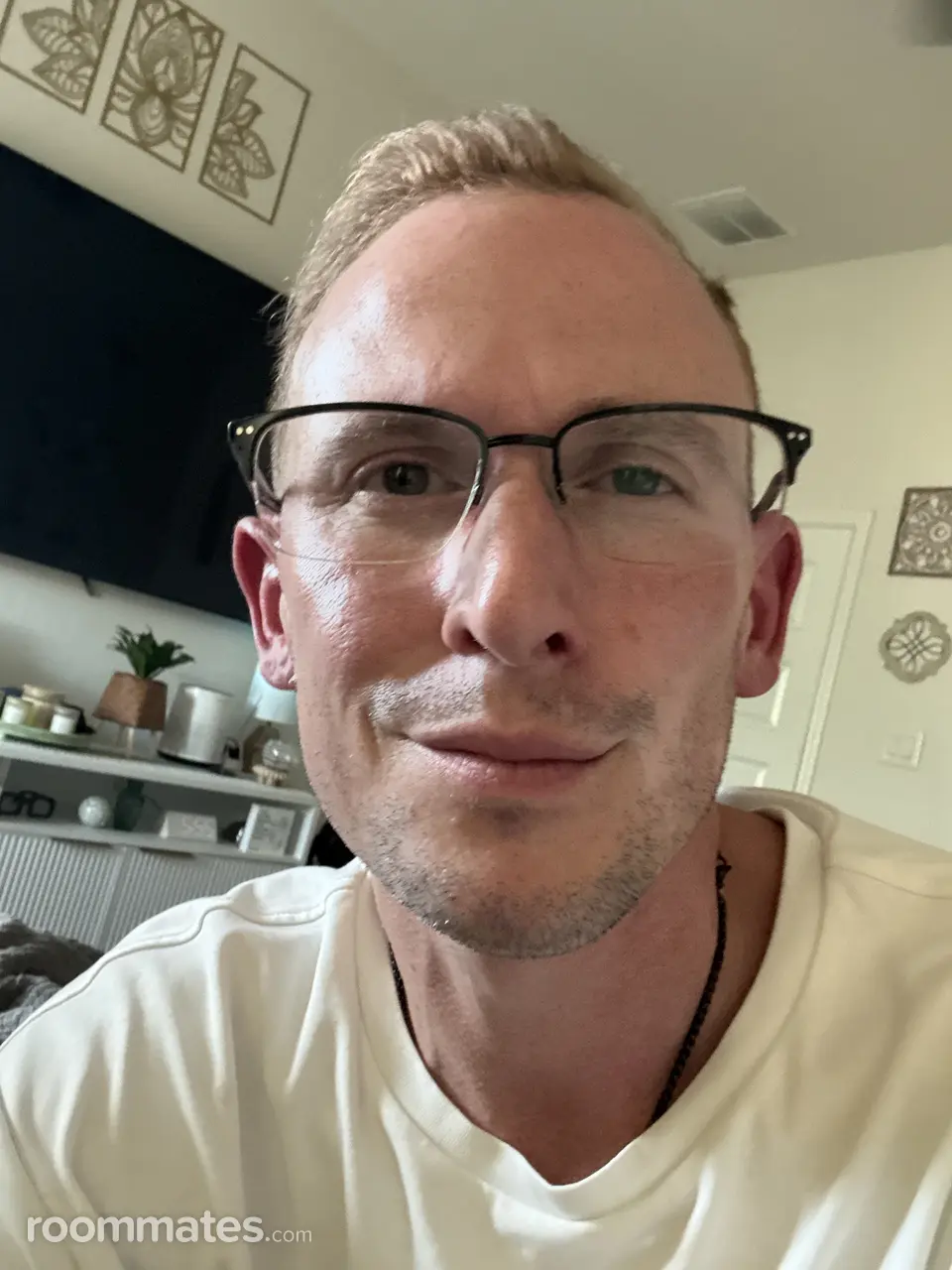 Profile photo 4 of 4