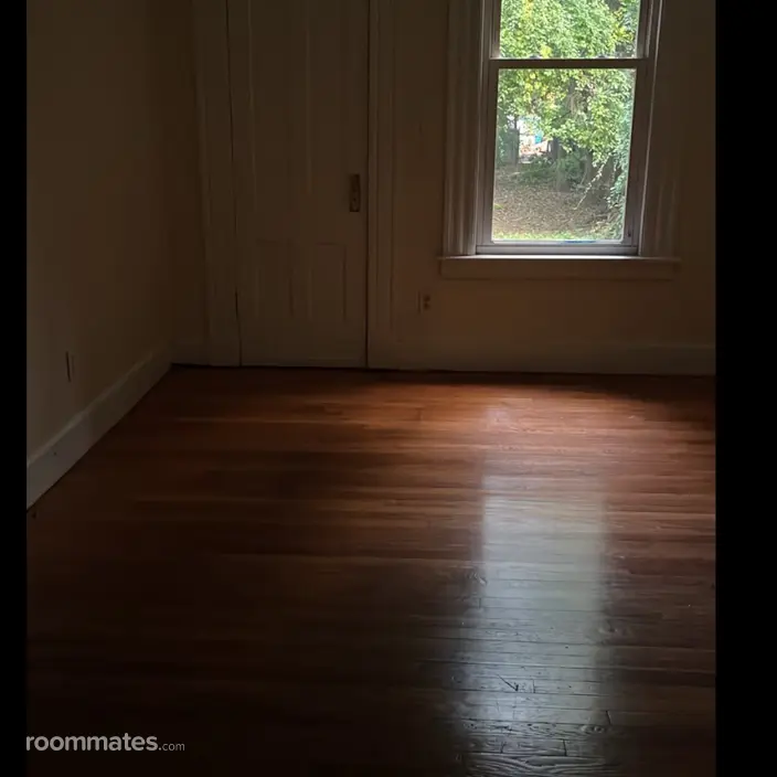 Room for rent in New Haven, CT $900, house