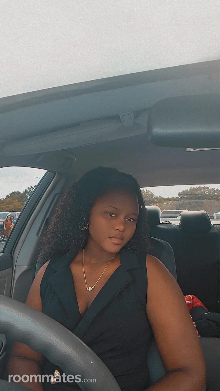 Profile photo 4 of 5