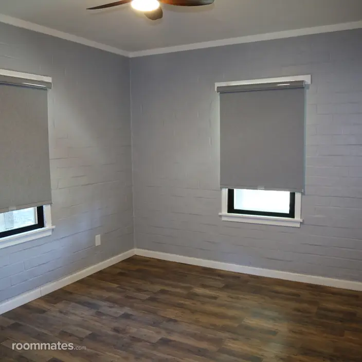 Room for rent in Visalia, CA $750, house