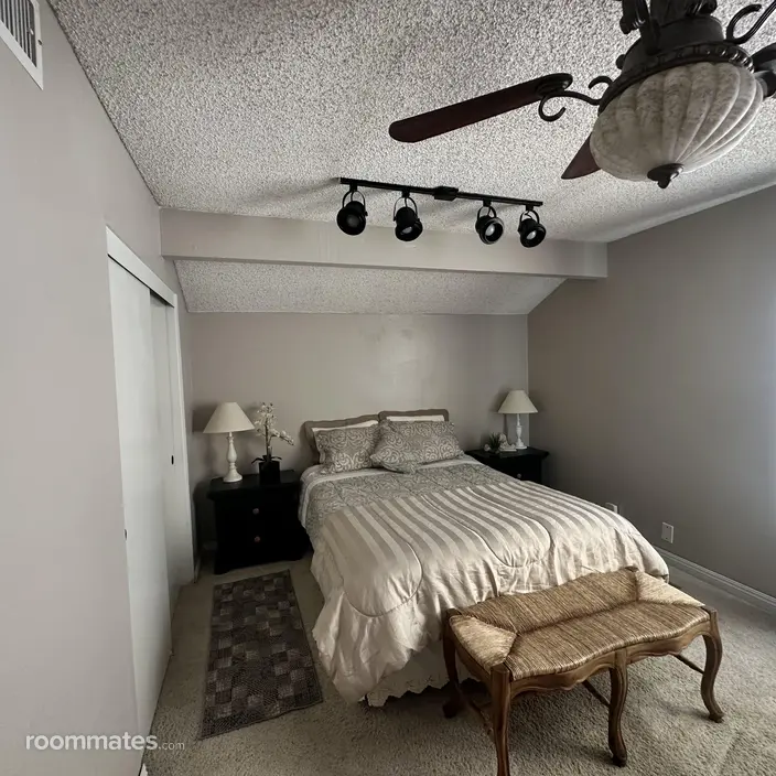 Room for rent in Brea CA $1050, house