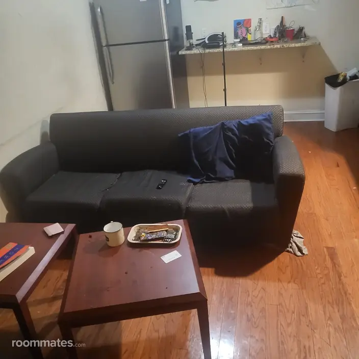 Room for rent in Philadelphia, PA $700, house
