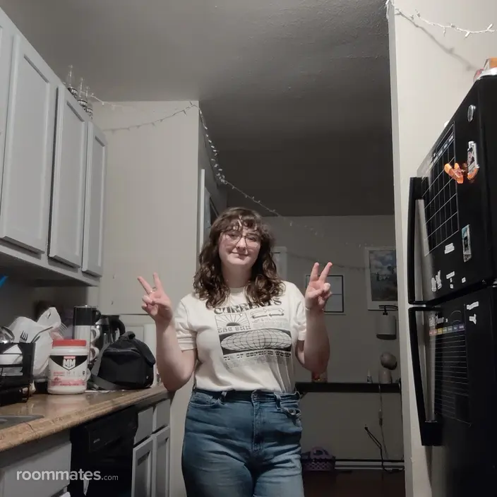 Roommate looking Colorado Springs, CO, $700