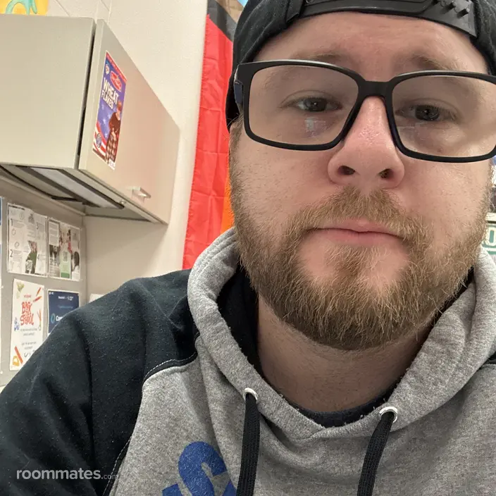 Roommate looking Wyoming, MI, $1000