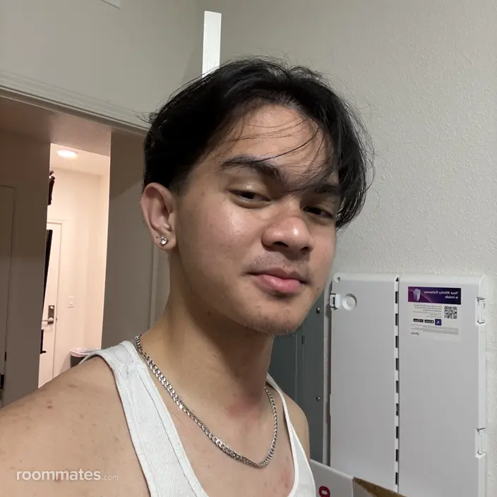 Roommate looking Roseville, CA, $900